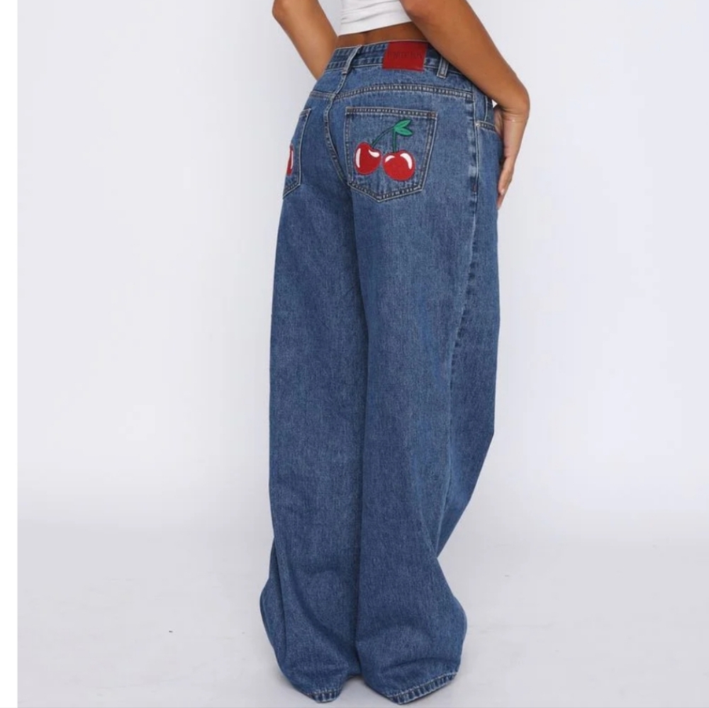 White Fox Boutique Brianna Low Rise Wide Leg Jeans - Admiral Blue size XS